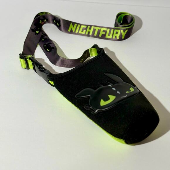 🐉 Neoprene Beverage Holder Toothless How to Train Your Dragon Isle of Berk Epic - Picture 2 of 2